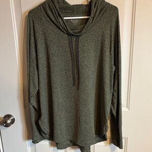 Athleta Heathered Green Long Sleeve Top